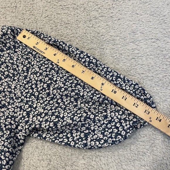 Abercrombie & Fitch Smocked Floral Crop Top Women M Blue Puff Sleeve Square Neck - Picture 7 of 8